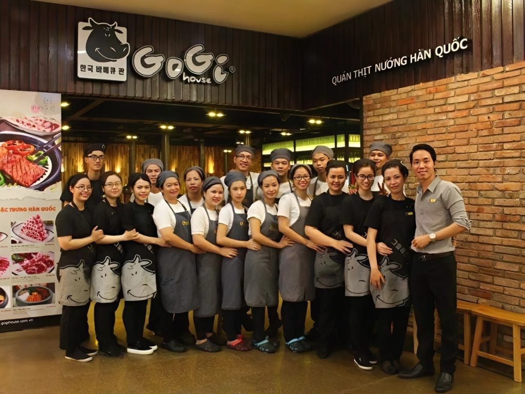 Kiểu dáng tạp dề nhà hàng góp phần tạo nên một hình ảnh chuyên nghiệp