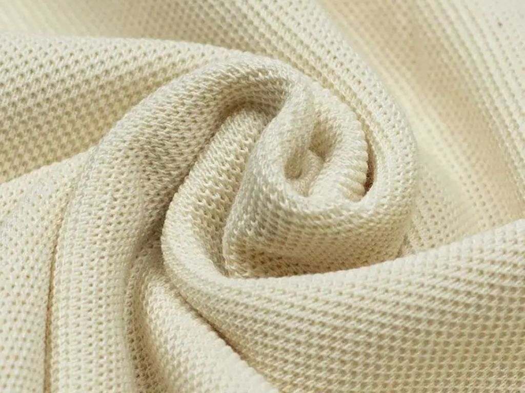 Vải CVC có tỉ lệ cotton cao hơn
