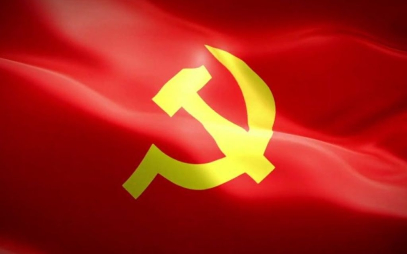 Lá cờ búa liềm Việt Nam đã trở thành một biểu tượng không thể thiếu