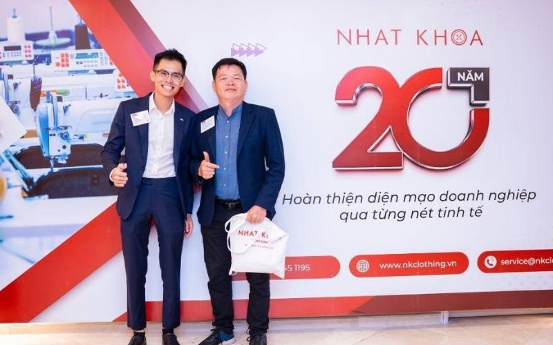Nhất Khoa cùng bạn tìm hiểu về kích thước cờ Việt Nam