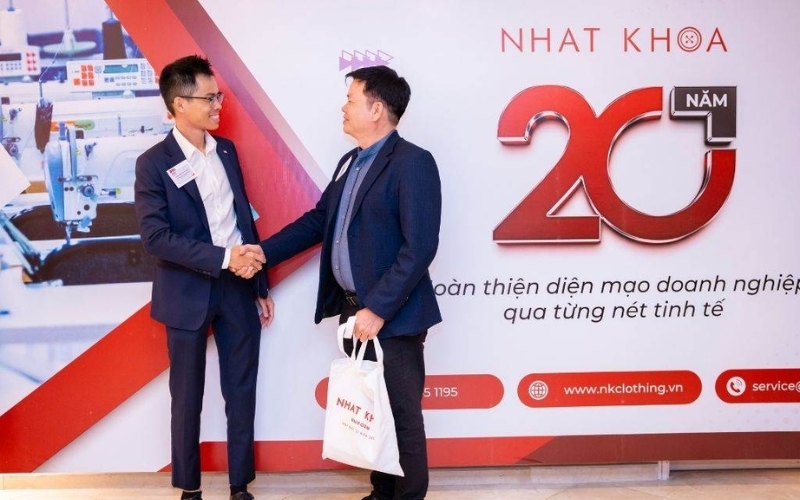 Nhất Khoa cùng bạn tìm hiểu về cờ Đảng Cộng sản Việt Nam PNG