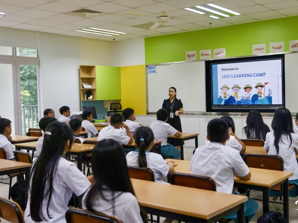 Chương trình học của trường Đinh Thiện Lý có tốt không? Câu trả lời là có