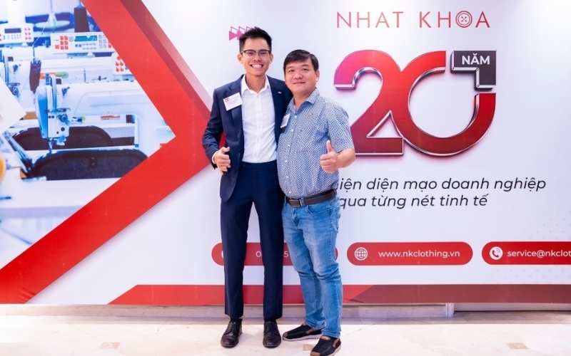 Nhất Khoa Uniform hỗ trợ thực hiện câu khẩu hiệu trường học trên đồng phục