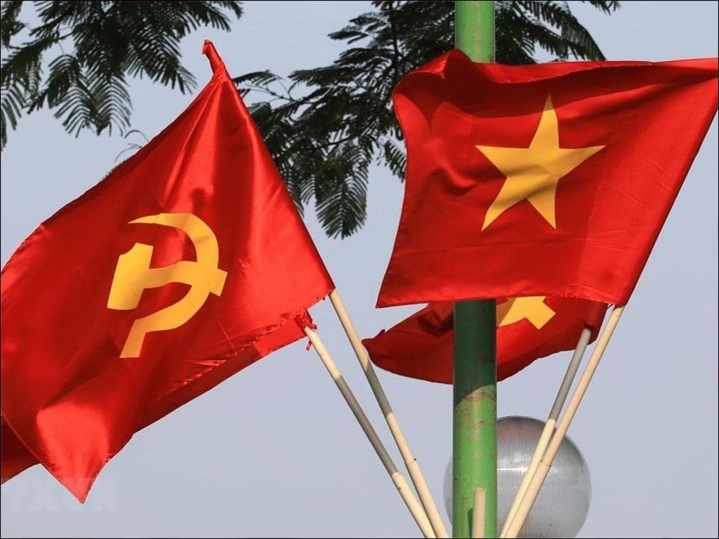 Bạn luôn giữ đúng tỷ lệ 2:3 của lá cờ để tránh làm hình ảnh bị méo mó