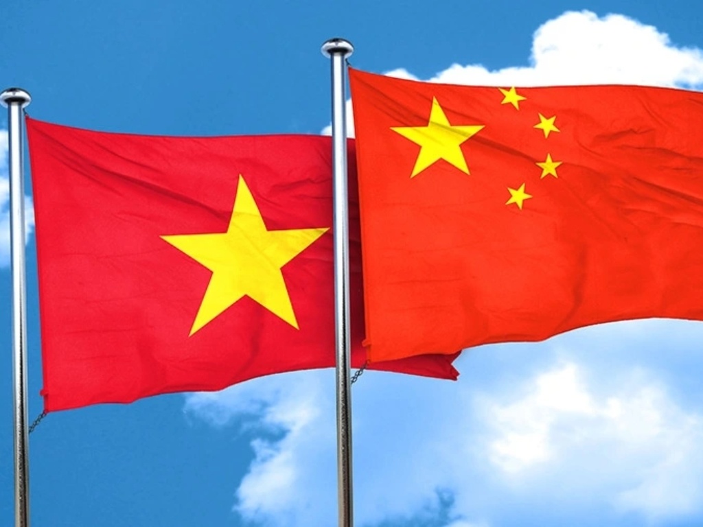 So sánh cờ Trung Quốc và Việt Nam