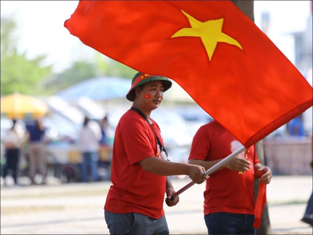 Vải thoáng mát cho áo, vải nhẹ bay cho cờ
