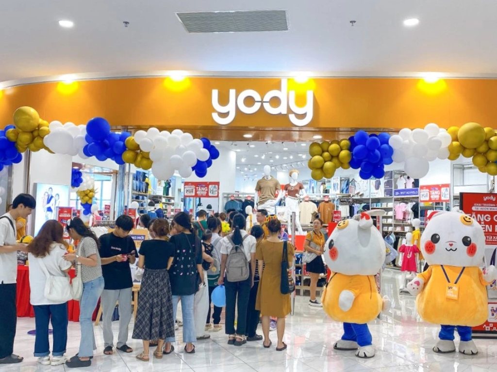 Bạn có thể mua áo cờ đỏ sao vàng trẻ em tphcm tại các cửa hàng chi nhánh của YODY