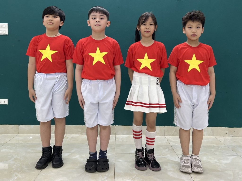 Áo cờ đỏ sao vàng chất lượng cần phải có hình in sắc nét và bền màu