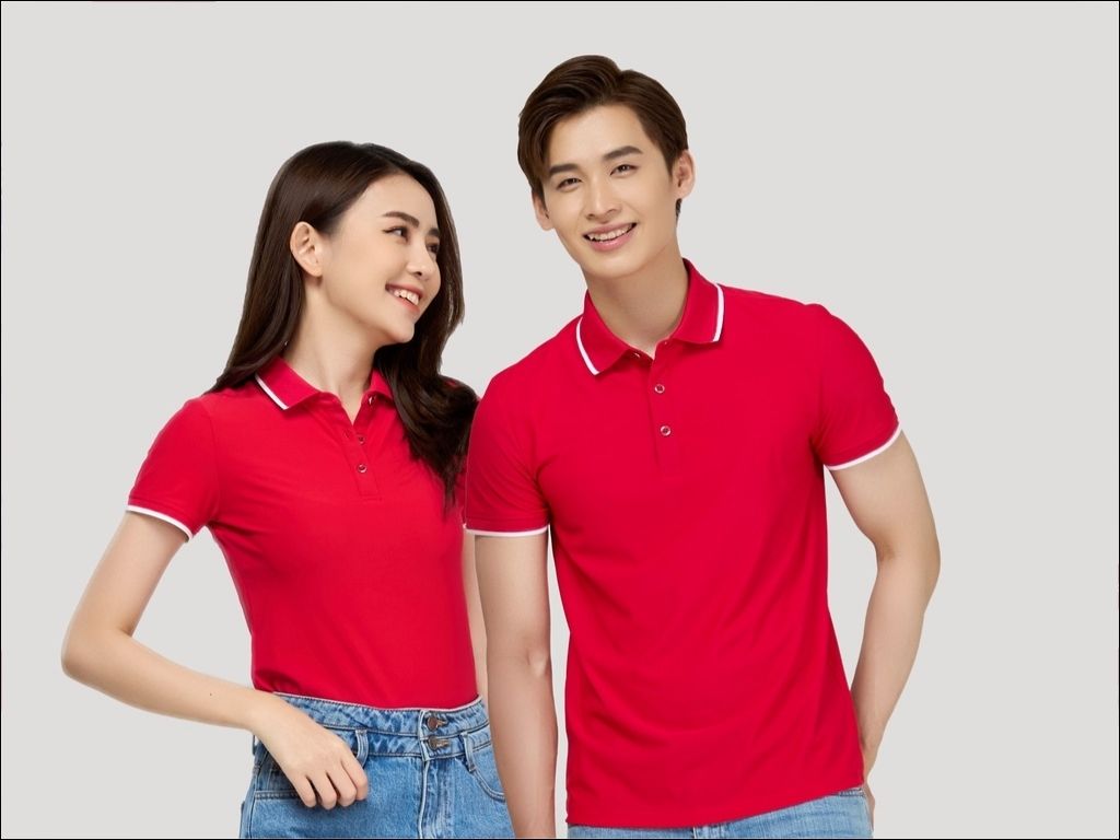 Một mẫu áo với ít màu sắc và vị trí in giúp bạn cắt giảm chi phí