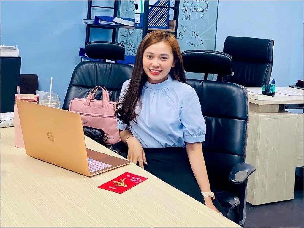 Đồng phục đồng bộ, thiết kế tinh tế thể hiện sự sang trọng của bạn