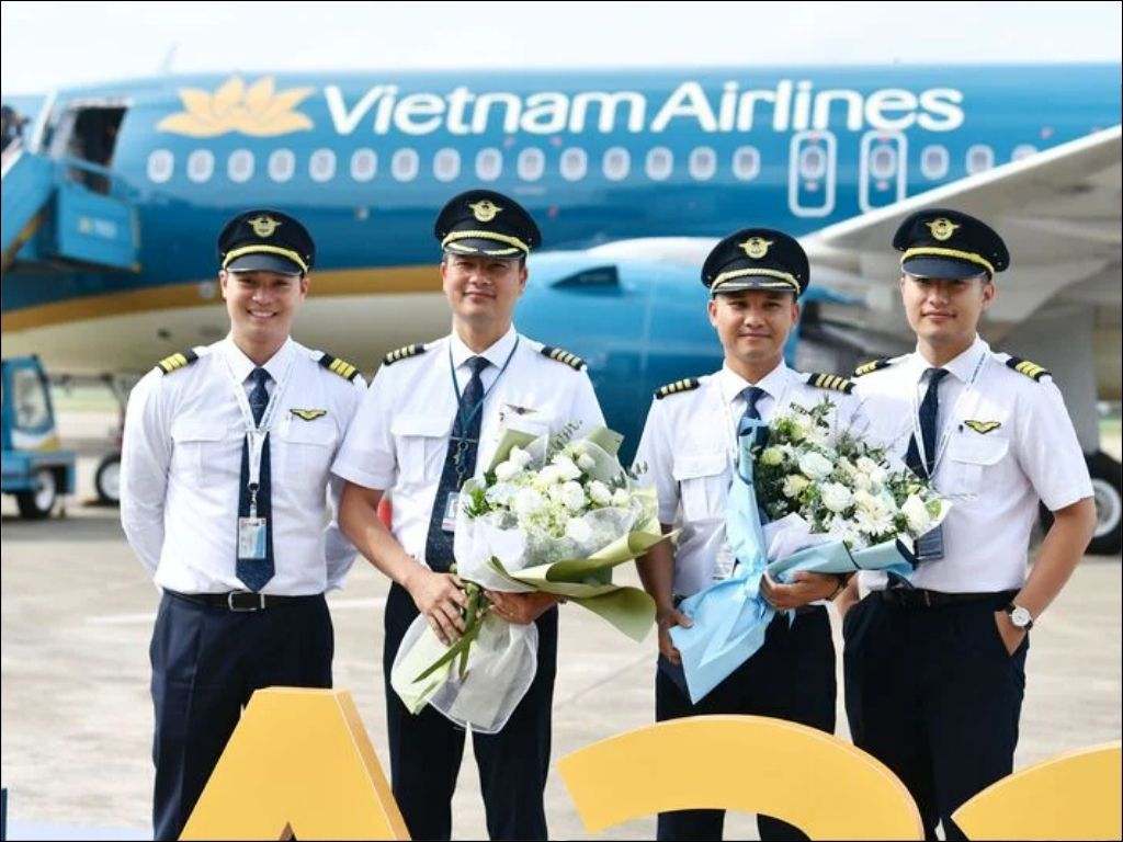 Đồng phục đồng bộ, thiết kế tinh tế thể hiện sự sang trọng của bạn