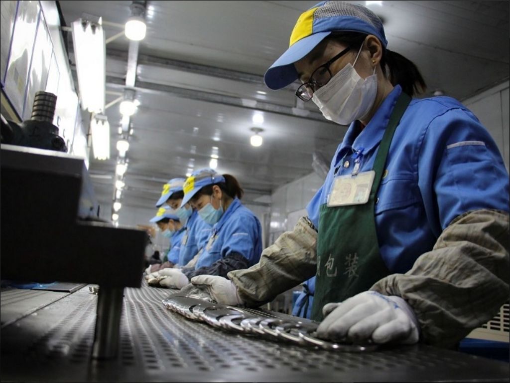 Đồng phục đồng bộ, thiết kế tinh tế thể hiện sự chuyên nghiệp của bạn