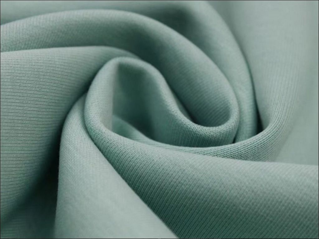 Bạn nên ưu tiên các loại vải như Cotton lạnh