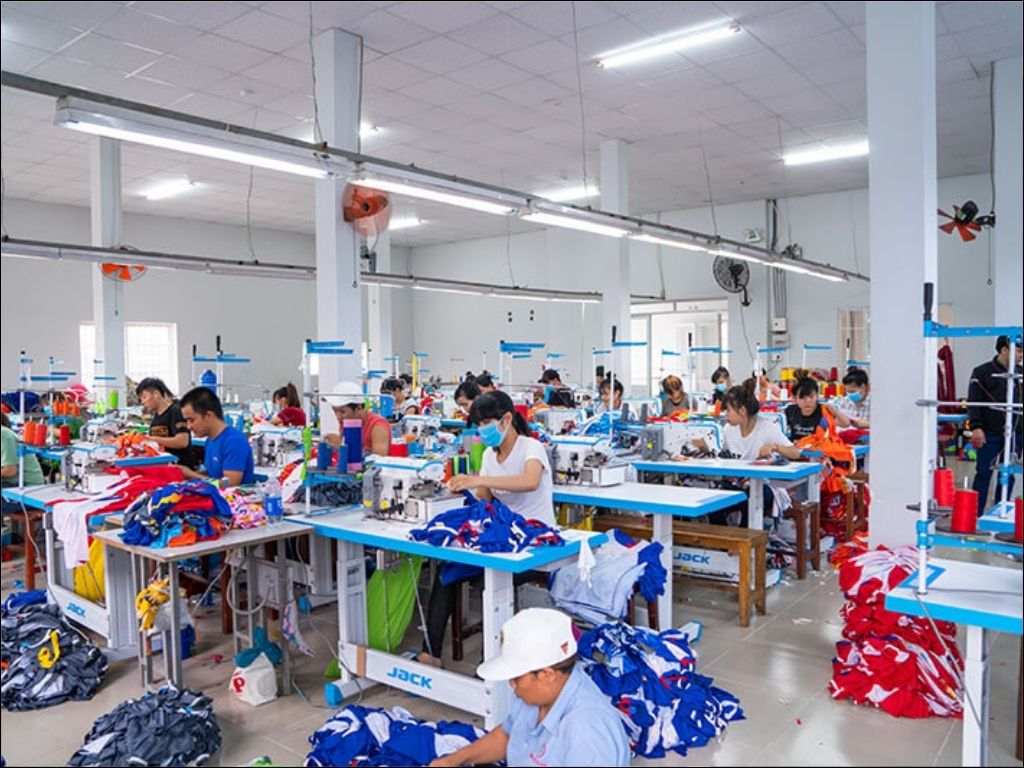 Xưởng may lớn thường từ chối các đơn hàng may đồng phục số lượng ít