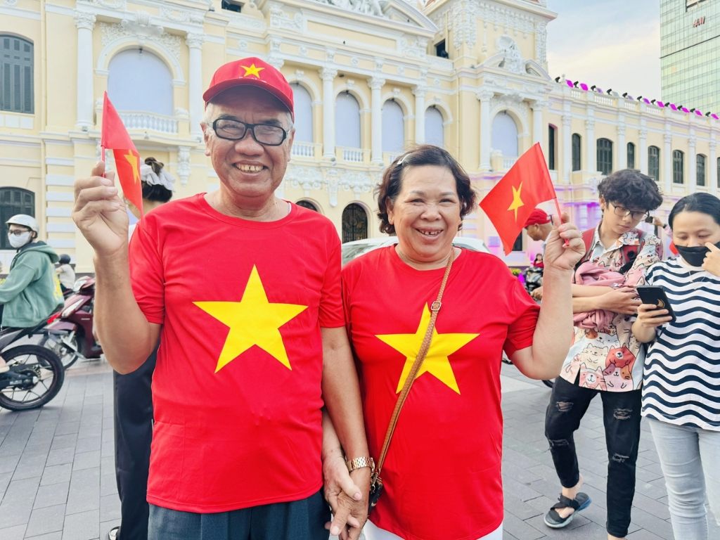 Hình in ngôi sao trên áo phải sắc nét và bền màu