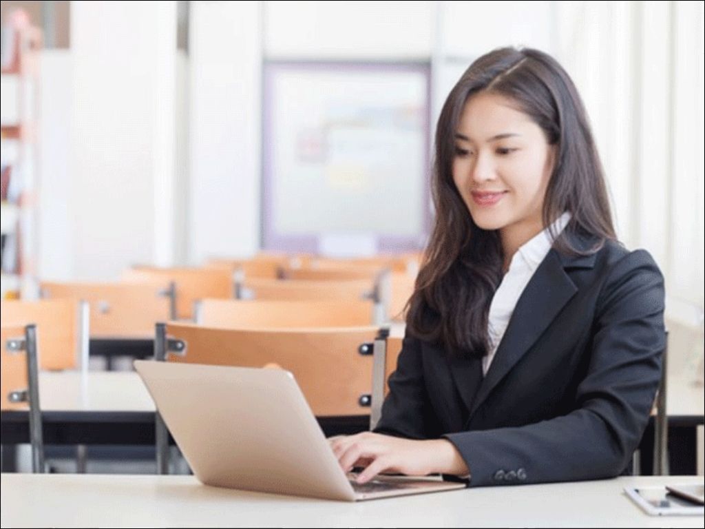 Sản phẩm được may vừa vặn với cơ thể giúp bạn tự tin