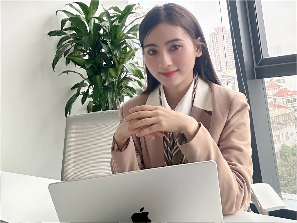 Áo sơ mi là mẫu may đồng phục hàng đầu cho môi trường công sở