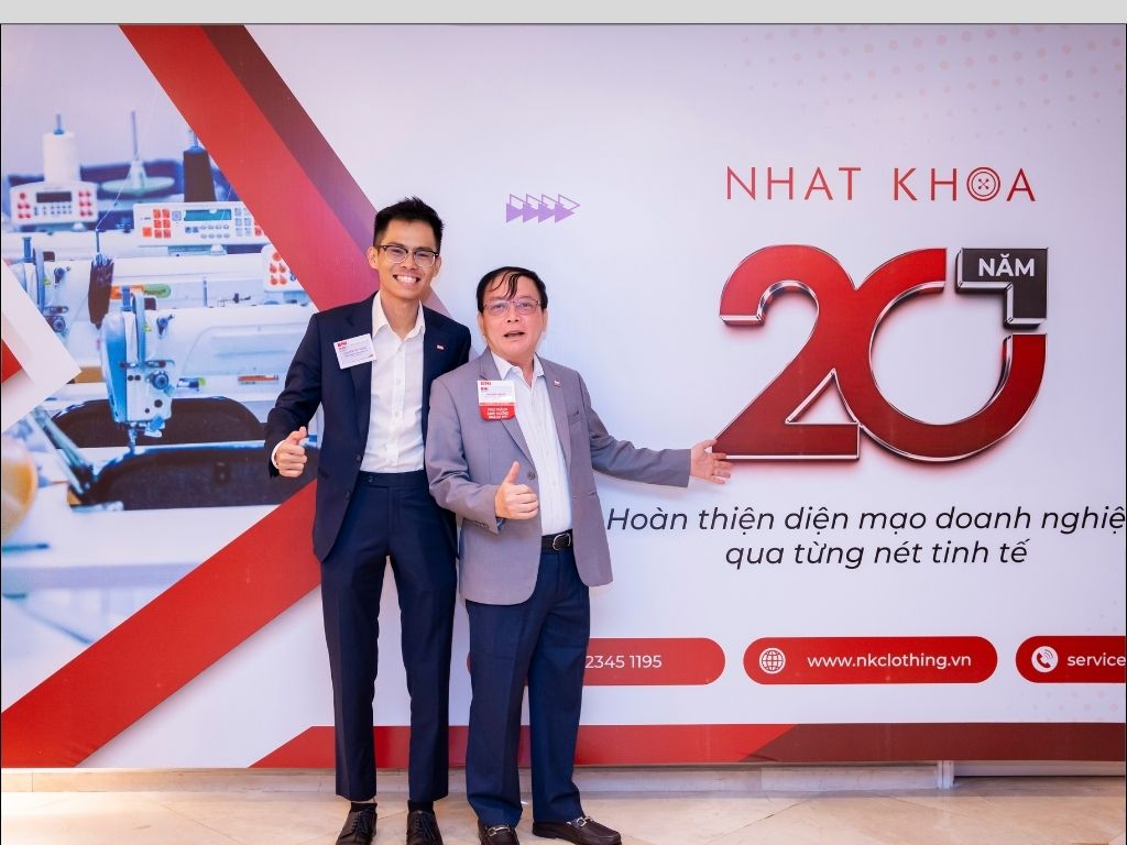 Nhất Khoa giúp bạn chúc 20 10 bạn gái