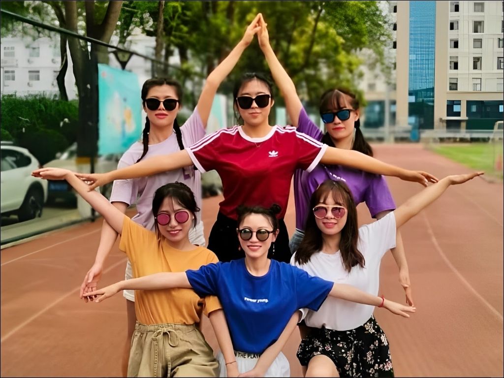 Áo Thun Cổ Tròn là lựa chọn hoàn hảo