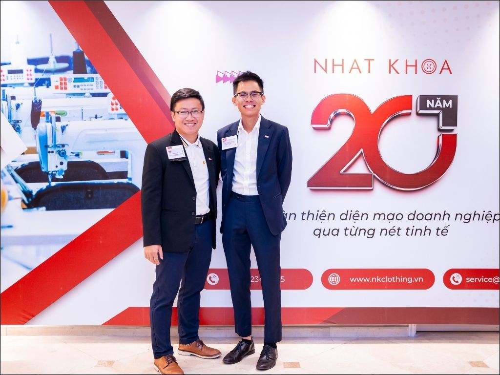 Nhất Khoa giúp bạn chọn thơ chúc 20 10