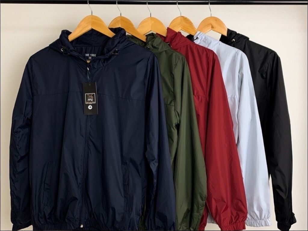 Áo khoác gió thêu logo cao cấp