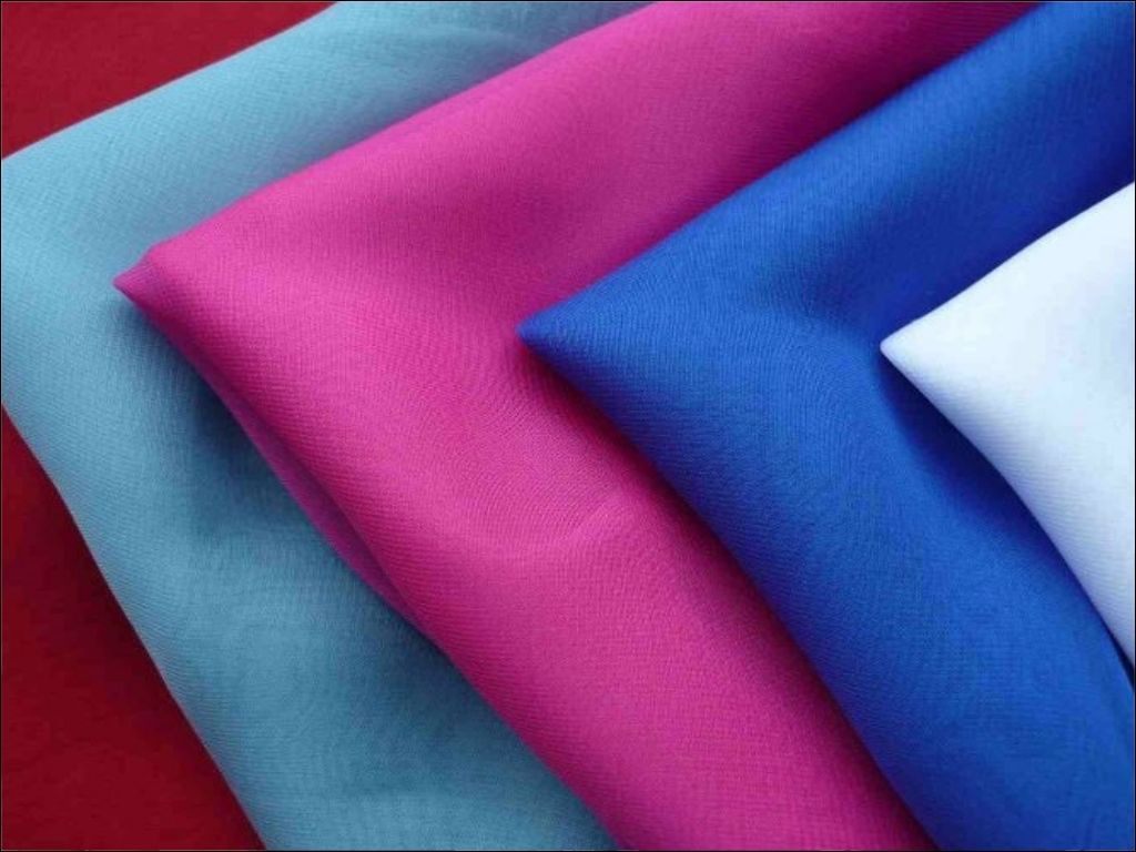 Bạn hãy ưu tiên các loại vải mềm mại, thoáng mát