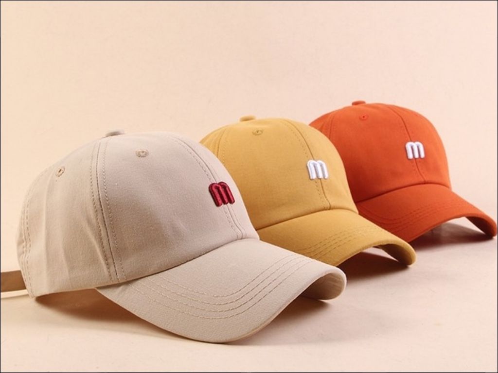 Một chiếc Nón sẽ rất hữu ích cho cô giáo trong các buổi dã ngoại