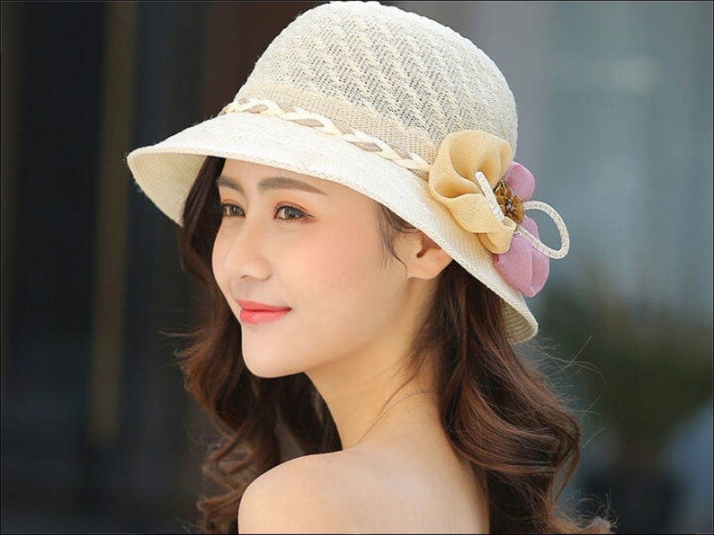 Một chiếc Nón sẽ là món quà 20 10 cho mẹ chồng rất hữu ích