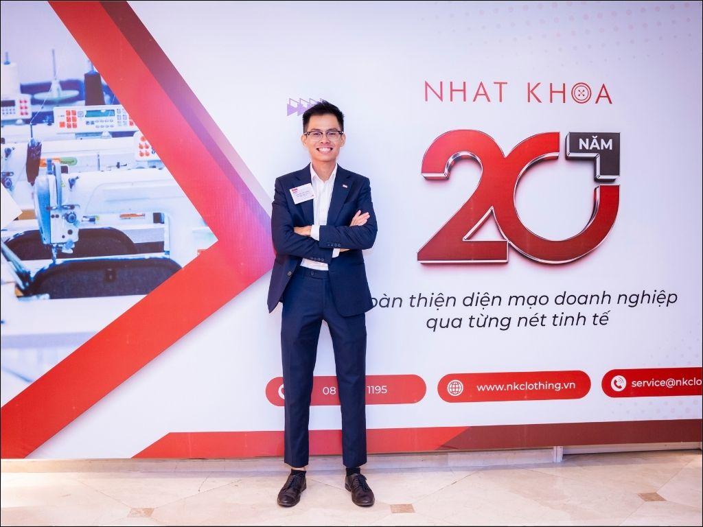 Nhất Khoa giúp bạn chọn thơ về ngày 20 10
