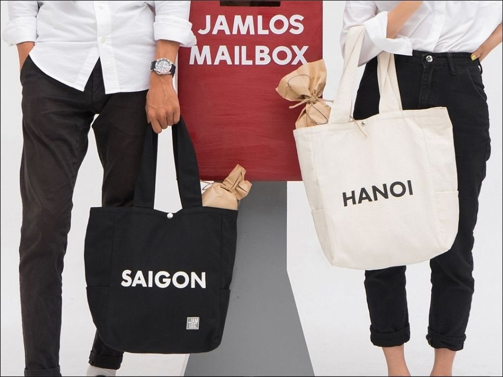 Túi đôi được thiết kế riêng sẽ là món quà đáng yêu cho bạn