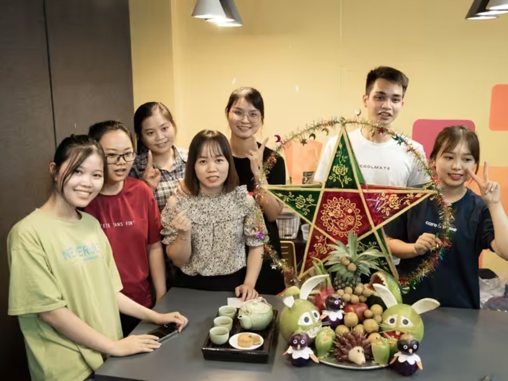 Cuộc thi trang trí mâm cỗ Trung thu được tổ chức ấm cúng tại văn phòng công ty