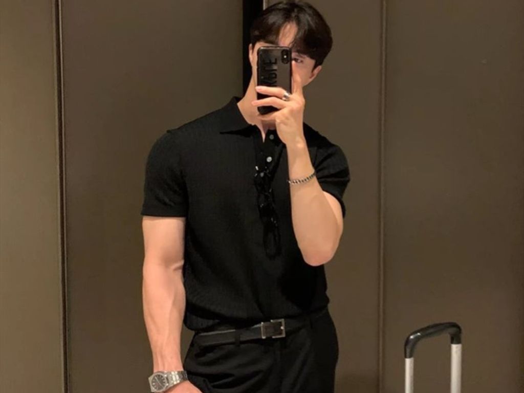 Bạn cần đảm bảo chọn size áo phù hợp với số đo cơ thể