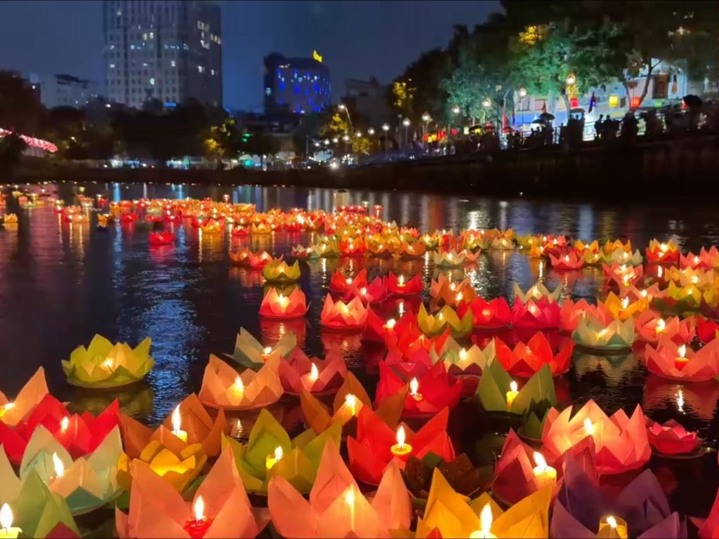 Tết Trung thu còn có tên gọi khác là Tết Hoa Đăng