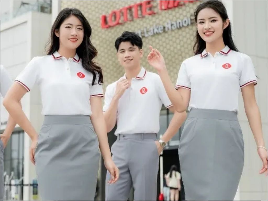 Nhân viên mặc chung áo đồng phục sẽ tăng cường tinh thần làm việc nhóm