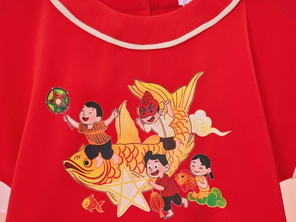 Hình in trên áo cần phải sắc nét, bền màu và sử dụng mực in chất lượng