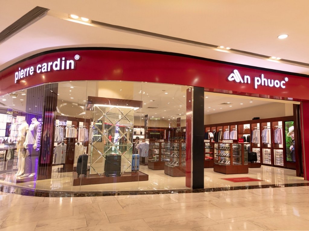 An Phước - Pierre Cardin là một trong các thương hiệu thời trang công sở cao cấp cho nam