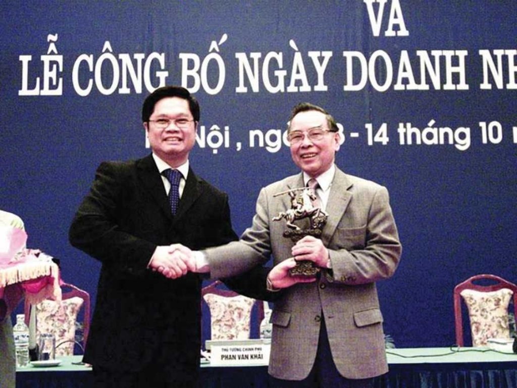 Ngày Doanh nhân Việt Nam chính thức được công nhận vào 13/10/2004