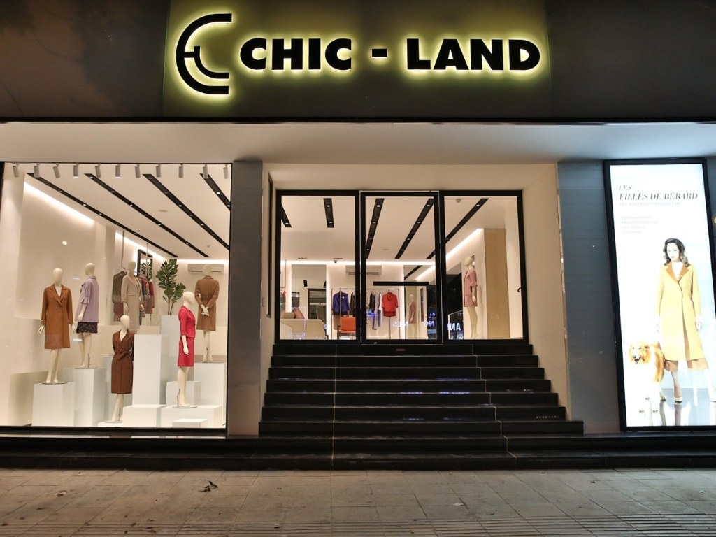 Mua quần tây công sở ở đâu đẹp cho nữ? Câu trả lời là cửa hàng Chic-Land