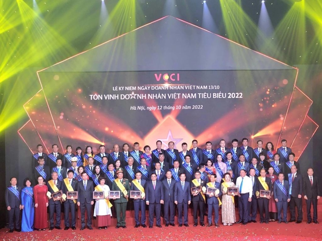 Buổi lễ tôn vinh những doanh nhân Việt Nam tiêu biểu