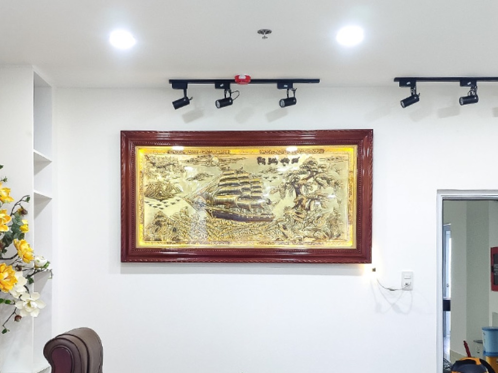 Tranh treo phòng "Thuận buồm xuôi gió" là một món quà tặng ngày Doanh nhân Việt Nam đầy ý nghĩa