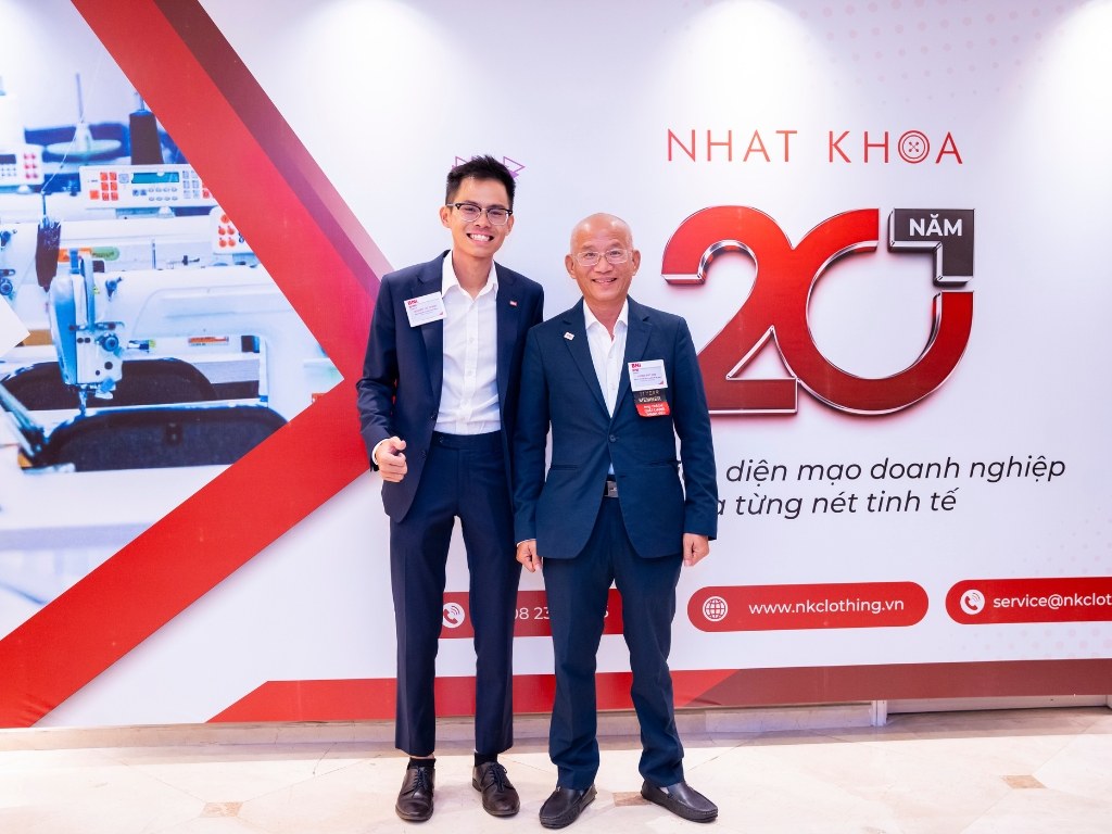 Nhất Khoa Uniform nhận váy bầu công sở mùa hè số lượng lớn