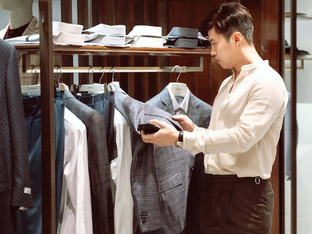 Canali là thương hiệu thời trang công sở nam cao cấp của Ý có lịch sử lâu đời