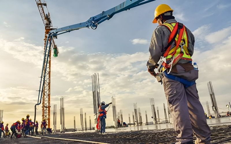 Bạn nên chọn đồng phục bảo hộ lao động không được quá rộng