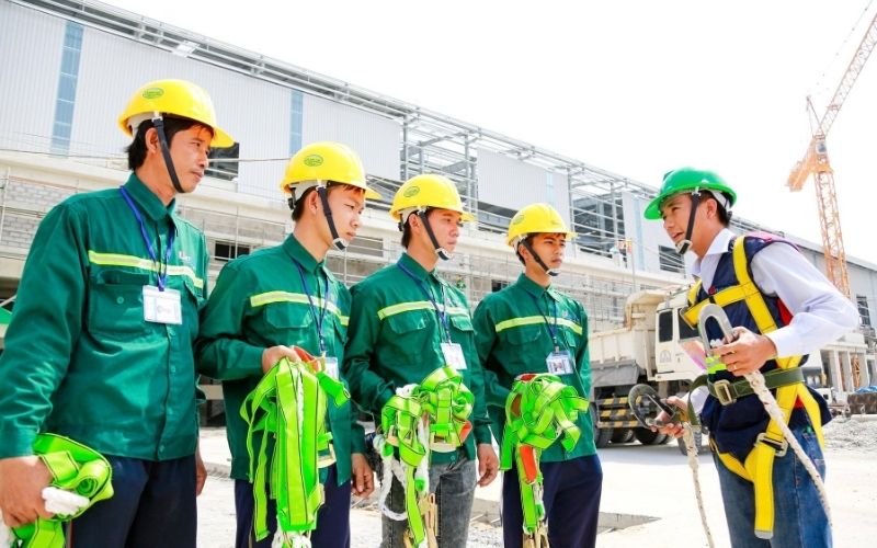 Trang phục bạn nên thiết kế gọn gàng