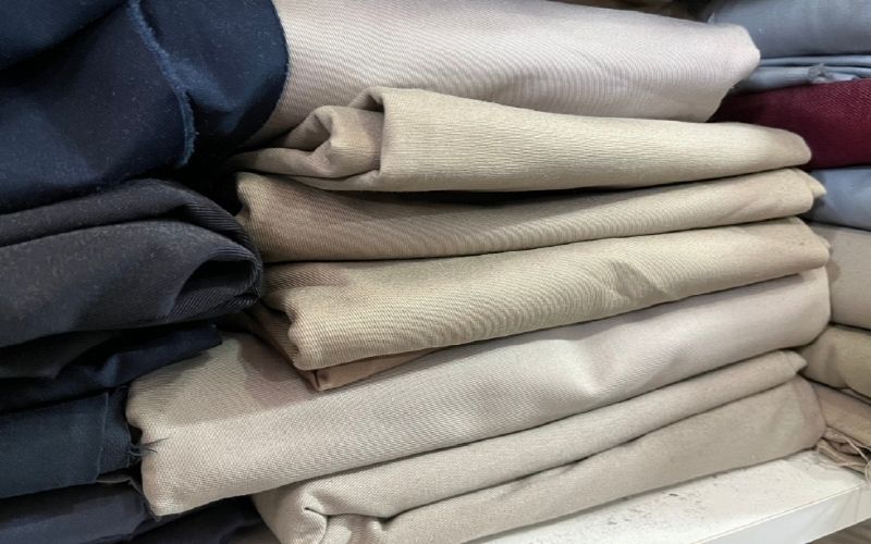 Chất liệu vải là yếu tố cốt lõi quyết định chất lượng của một bộ đồng phục