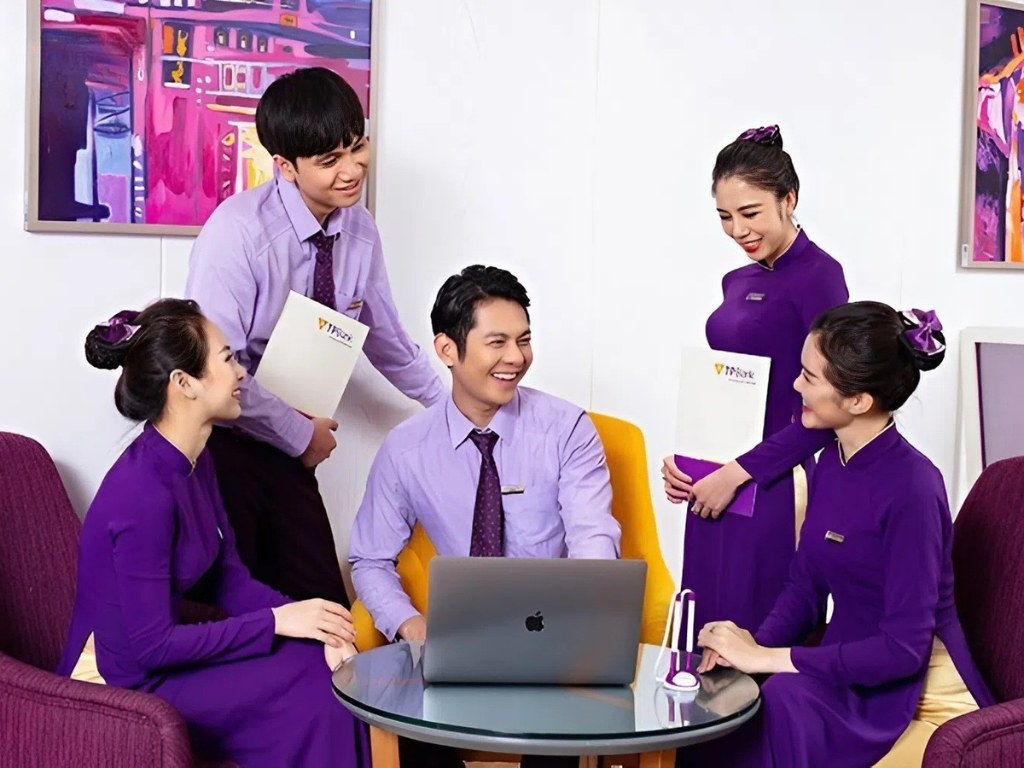 Đồng phục công sở giúp tạo môi trường làm việc bình đẳng và gắn kết