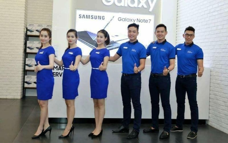 Samsung luôn ưu tiên các thiết kế tối giản (minimalism)