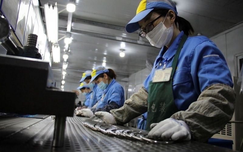 Nhu cầu đặt đồng phục cho công nhân cao