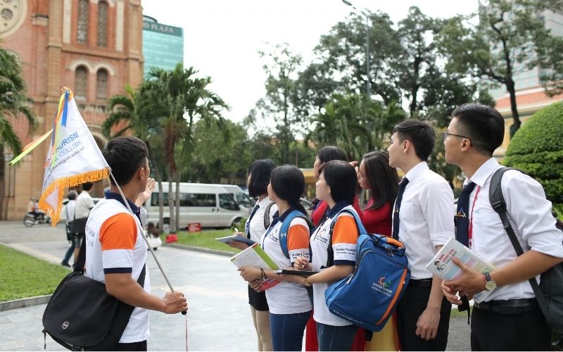 Công ty du lịch, lữ hành yêu cầu sự năng động