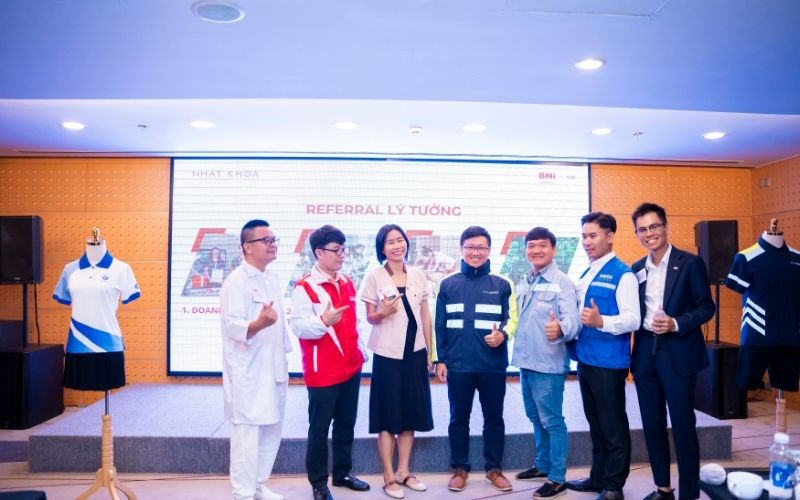Nhất Khoa giúp bạn may đồng phục nhân viên công ty